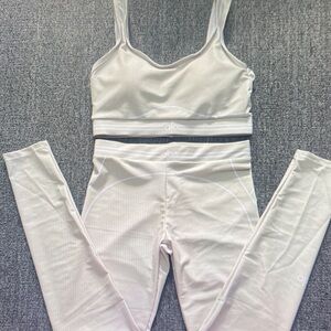 ALO Yoga Ribbed Light Beige Scoop Sports Bra Size L